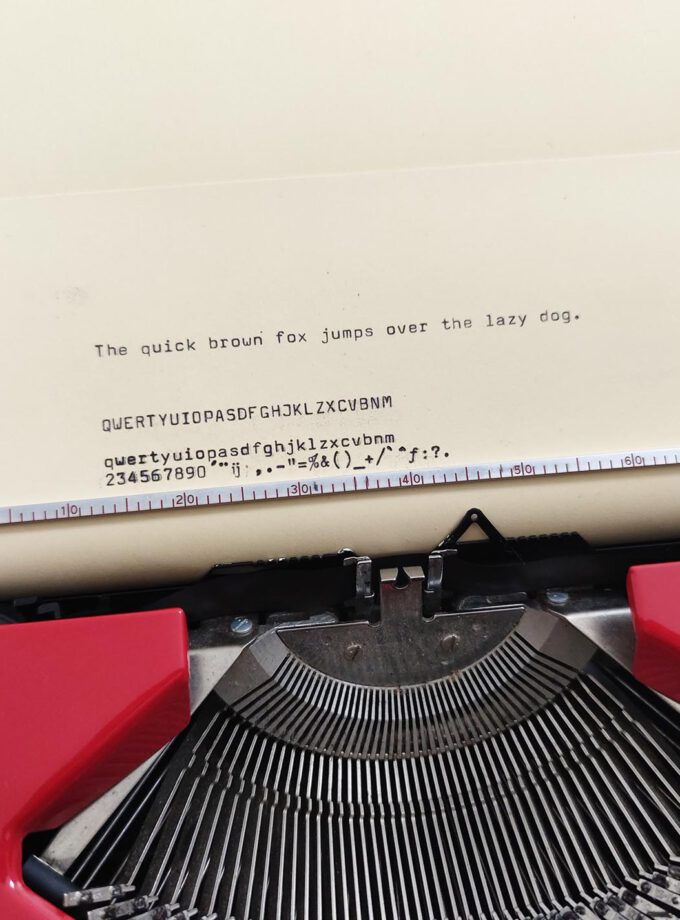 Vintage Red Remington Sperry Idool Typewriter Cubic