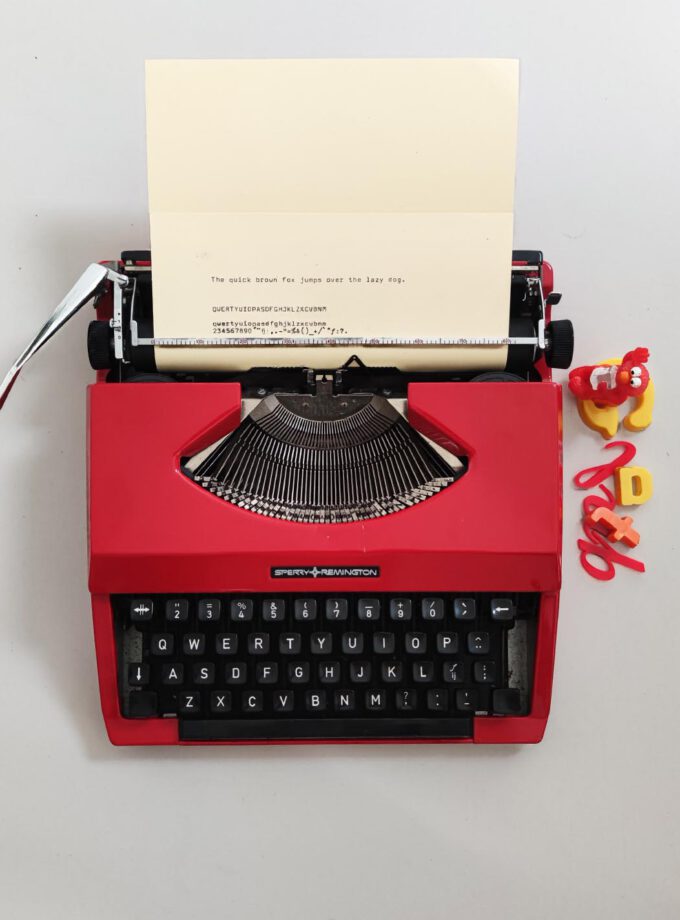 Vintage Red Remington Sperry Idool Typewriter Cubic