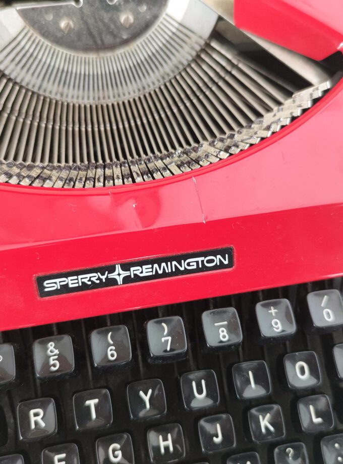 Vintage Red Remington Sperry Idool Typewriter Cubic