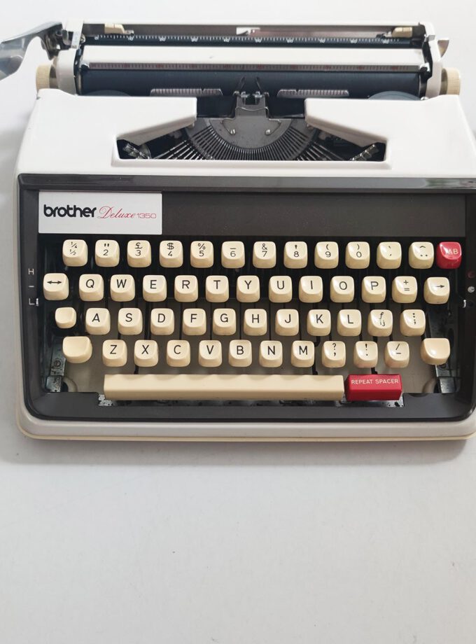 Vintage Brother Typewriter Deluxe 1350