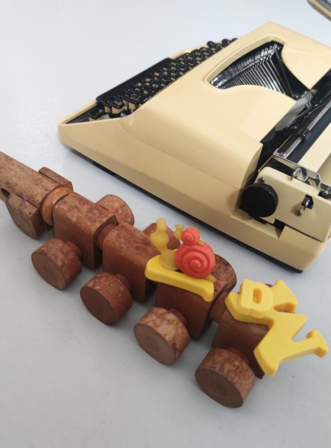 Vintage Sperry Ten Forty Remington Pastel Yellow Typewriter