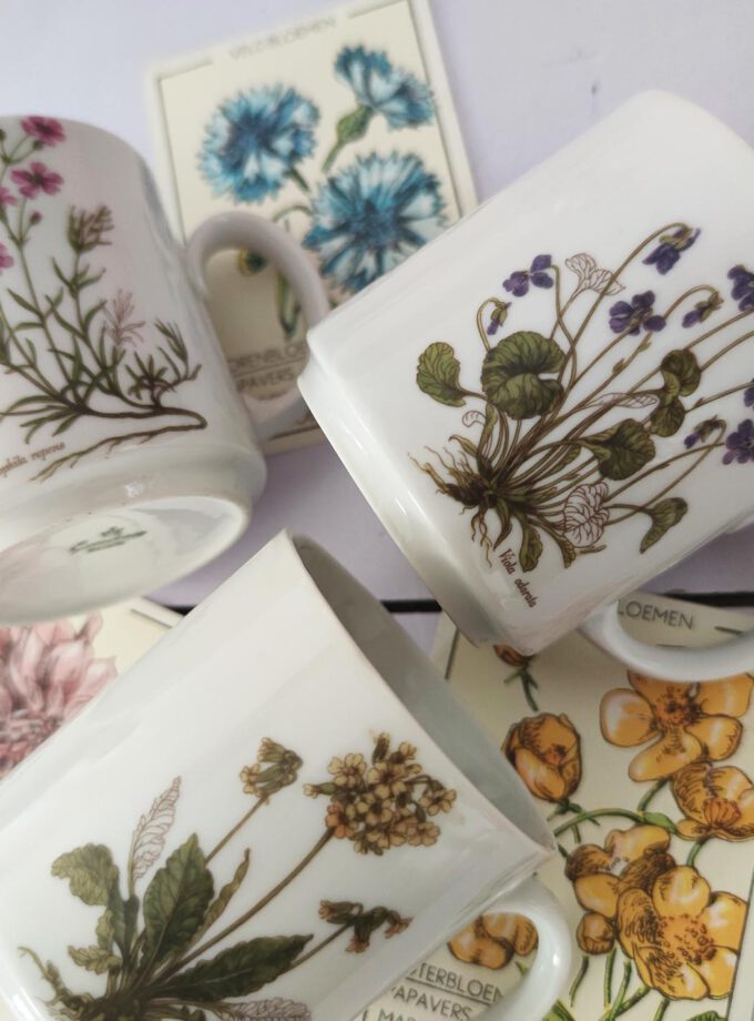 Vintage Bavaria Eversberg Floral Mugs