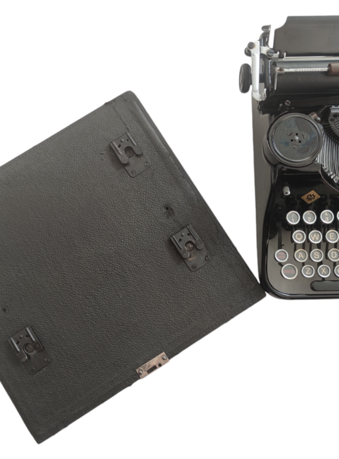 Vintage Old Mercedes Prima