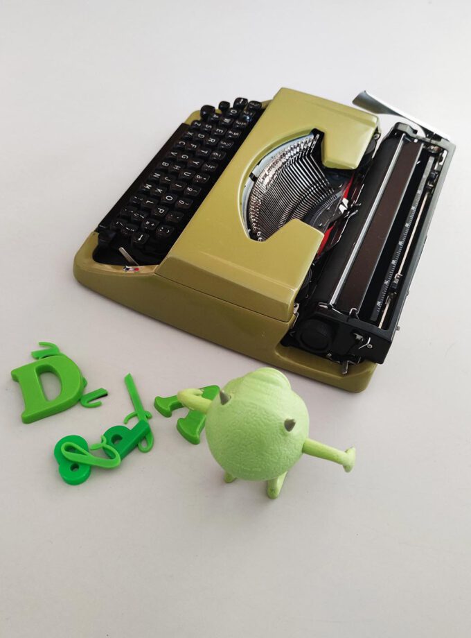 Vintage Brother Deluxe 220 Olive Typewriter