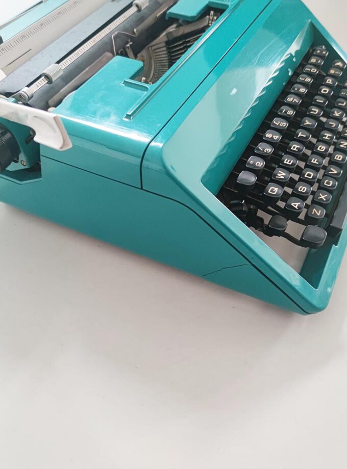 Vintage Olivetti Studio 45