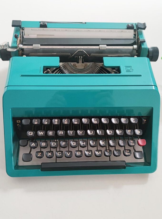 Vintage Olivetti Studio 45