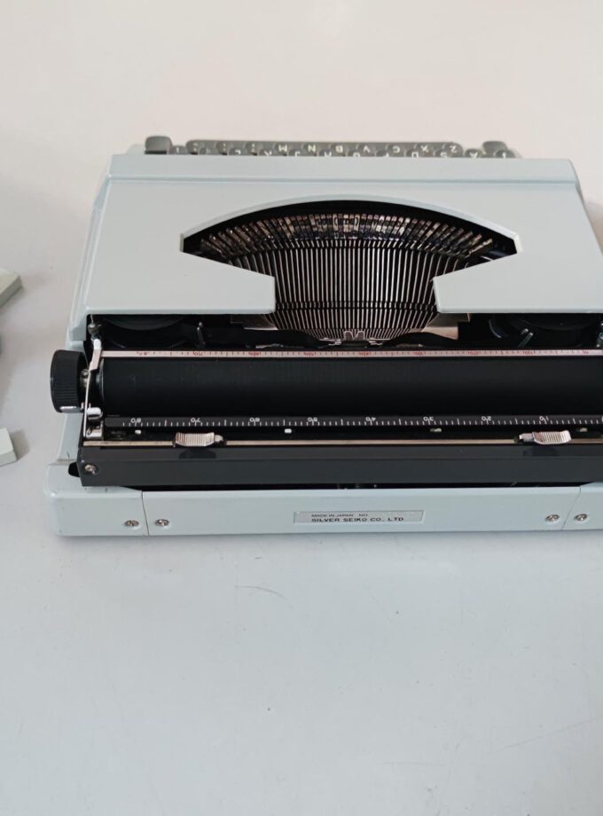 Vintage Silver-Reed 100 Grey Typewriter