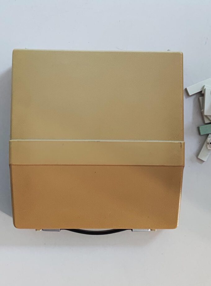 Vintage Silver-Reed 100 Grey Typewriter