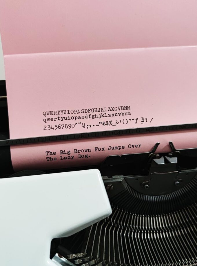 Vintage Vendex 100 White Typewriter