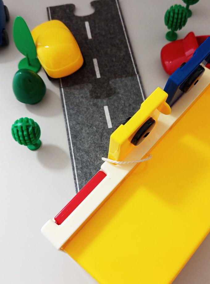 Ambi Toys Cars + Garage Yellow