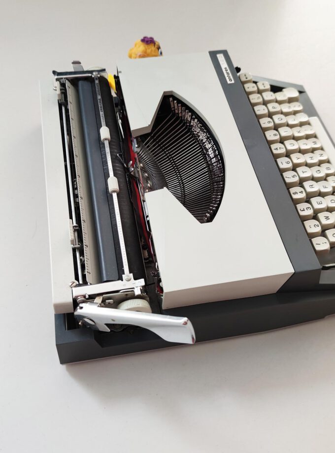 Vintage Antares 120 Duotone Grey Typewriter