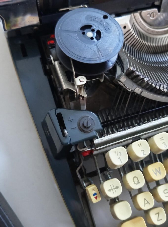 Vintage Bluish Triumph Gabriele 35 Typewriter
