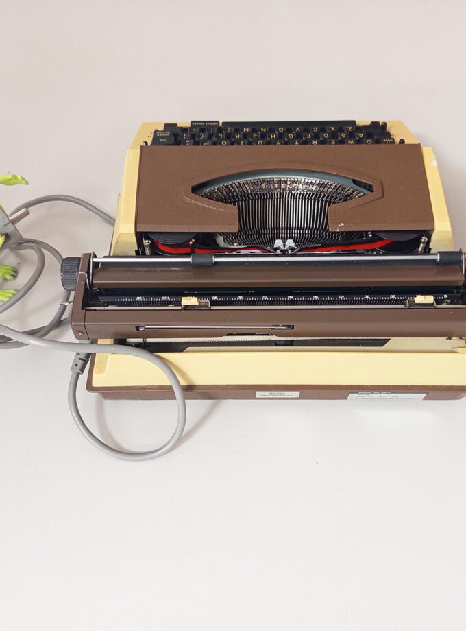Electric Typewriter Brother Electric 4162