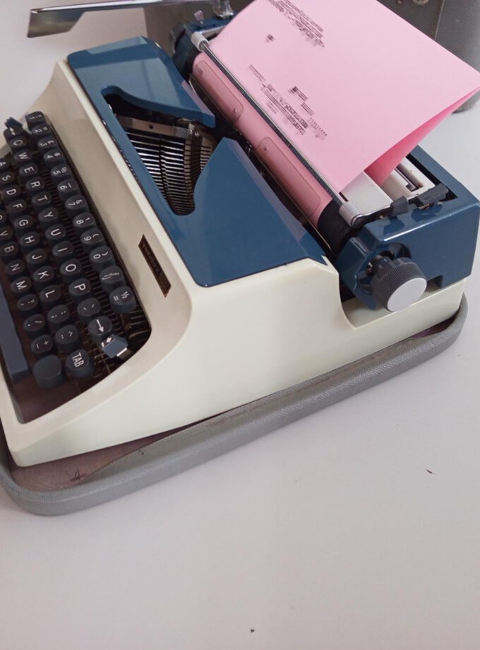 Vintage Vendex 1000 Typewriter SALE