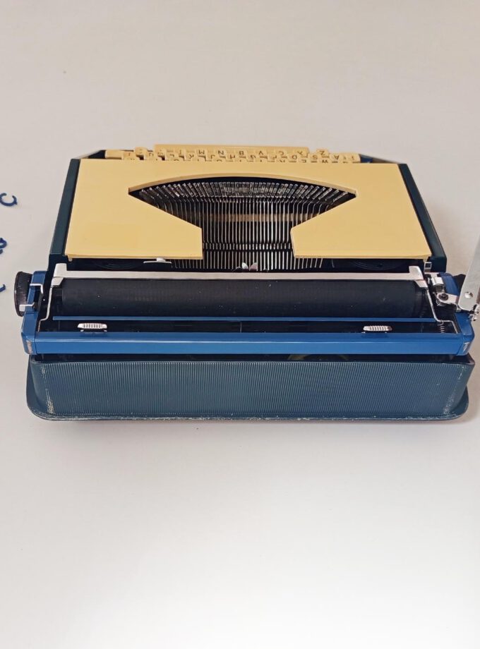 Vintage Sperry Remington Rand Envoy III Dark Blue Typewriter