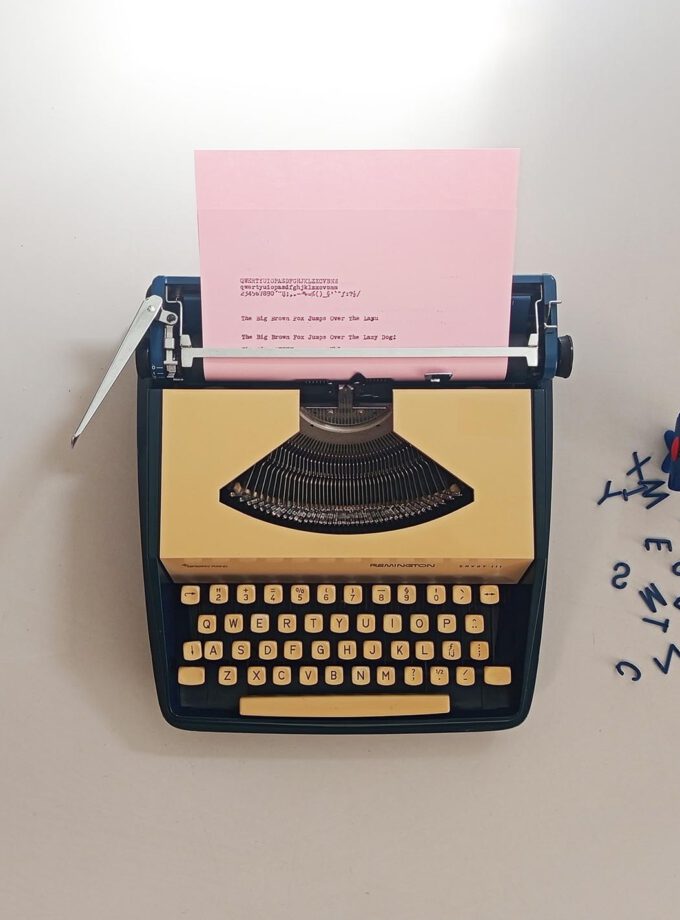 Vintage Sperry Remington Rand Envoy III Dark Blue Typewriter