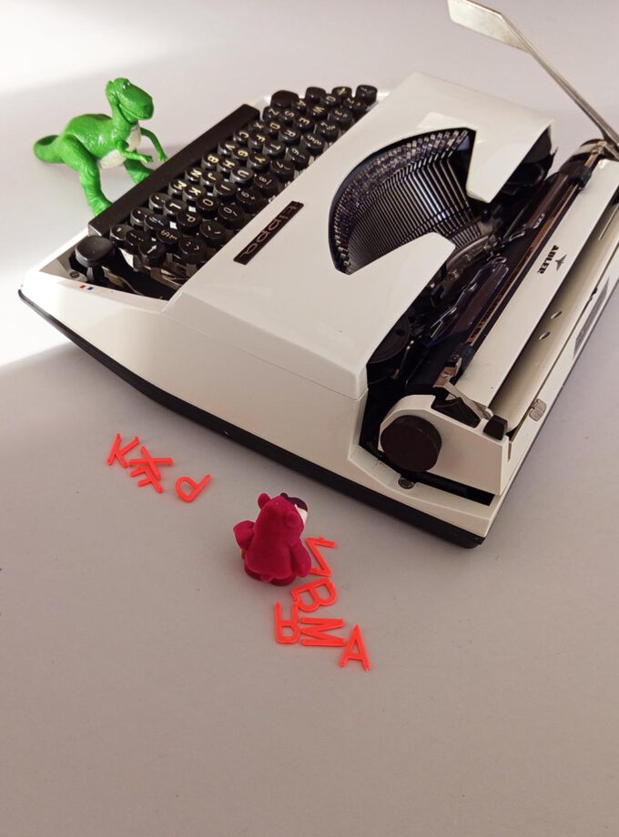 Vintage Tippa Adler Typewriter Off White Pica