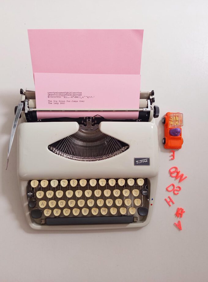 Old Vintage Tippa Adler Typewriter Pica