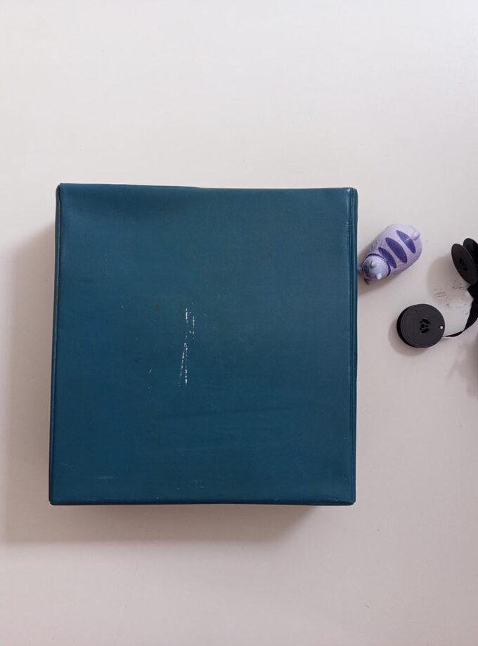 Vintage Olivetti Dora Typewriter Elite