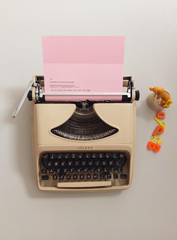 Vintage Remington Cicero Typewriter
