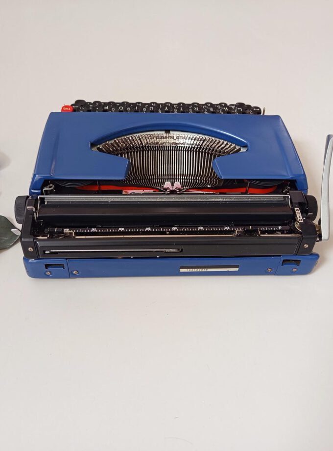 Vintage Vendex 750 Denim Blue Typewriter Cubic