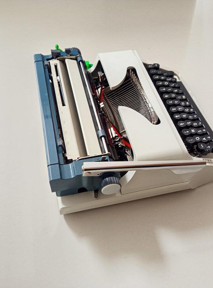 Vintage Daro Erika Light Grey / Blue Typewriter Elite