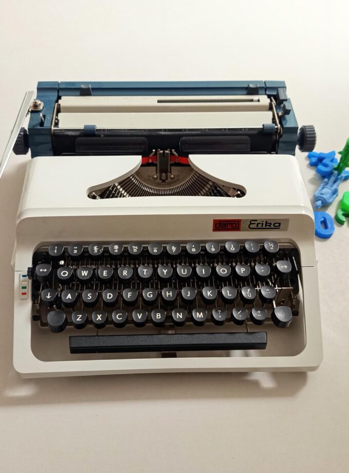 Vintage Daro Erika Light Grey / Blue Typewriter Elite