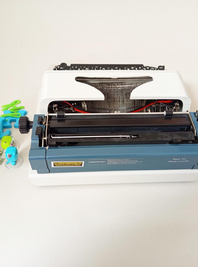 Vintage Erika Light Grey/Blue Typewriter Pica