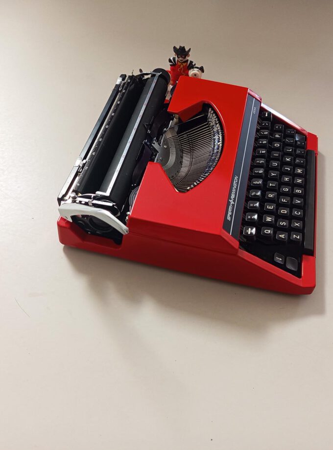 Vintage Red Remington Sperry Idool Typewriter
