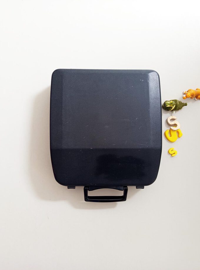 Brother Black Deluxe 220 Typewriter Dark
