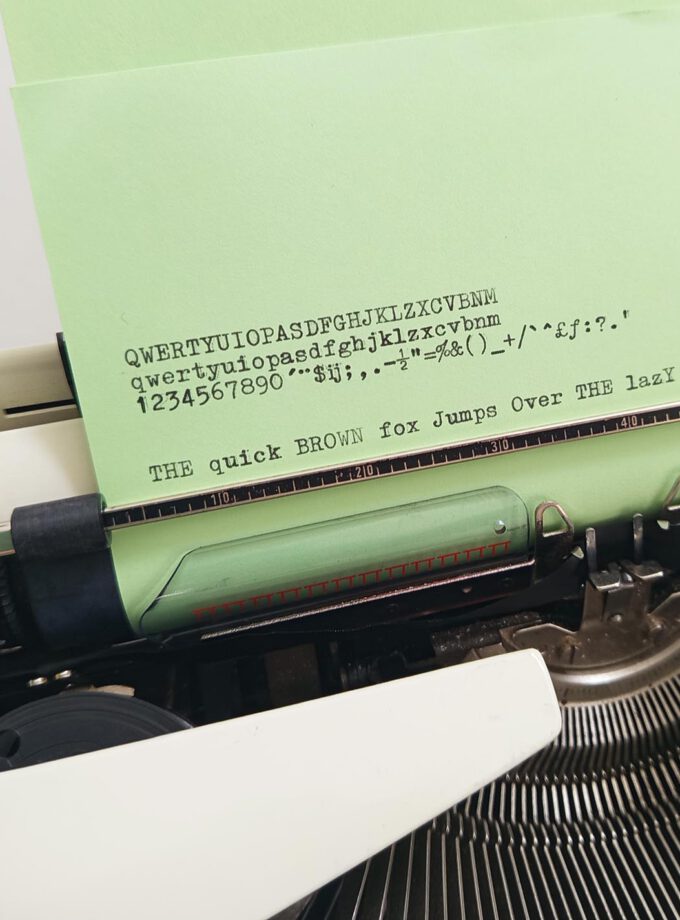 Vintage Tippa Triumph Typewriter Light