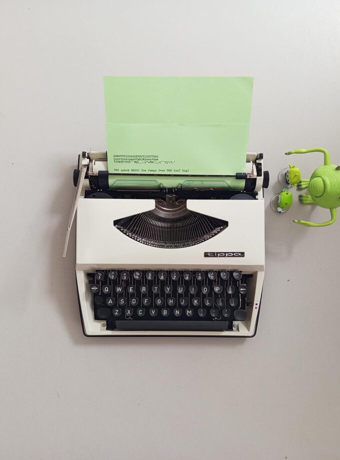 Vintage Tippa Triumph Typewriter Light