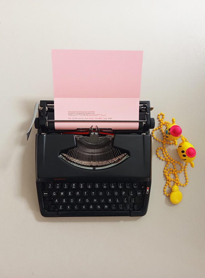 Brother Black Deluxe 220 Typewriter Dark