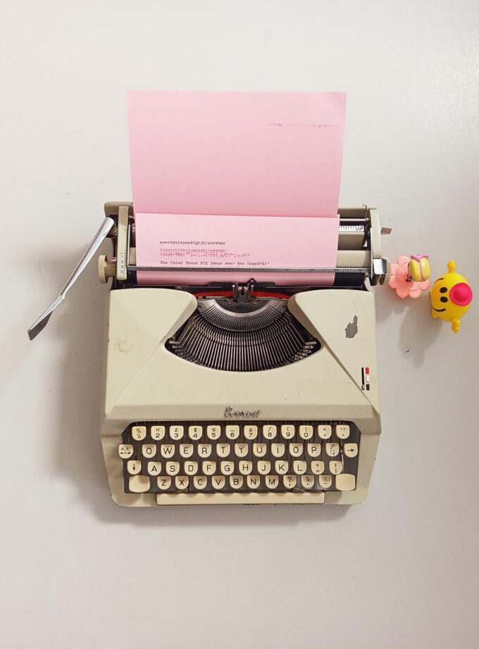 Portable Everest Vintage Typewriter