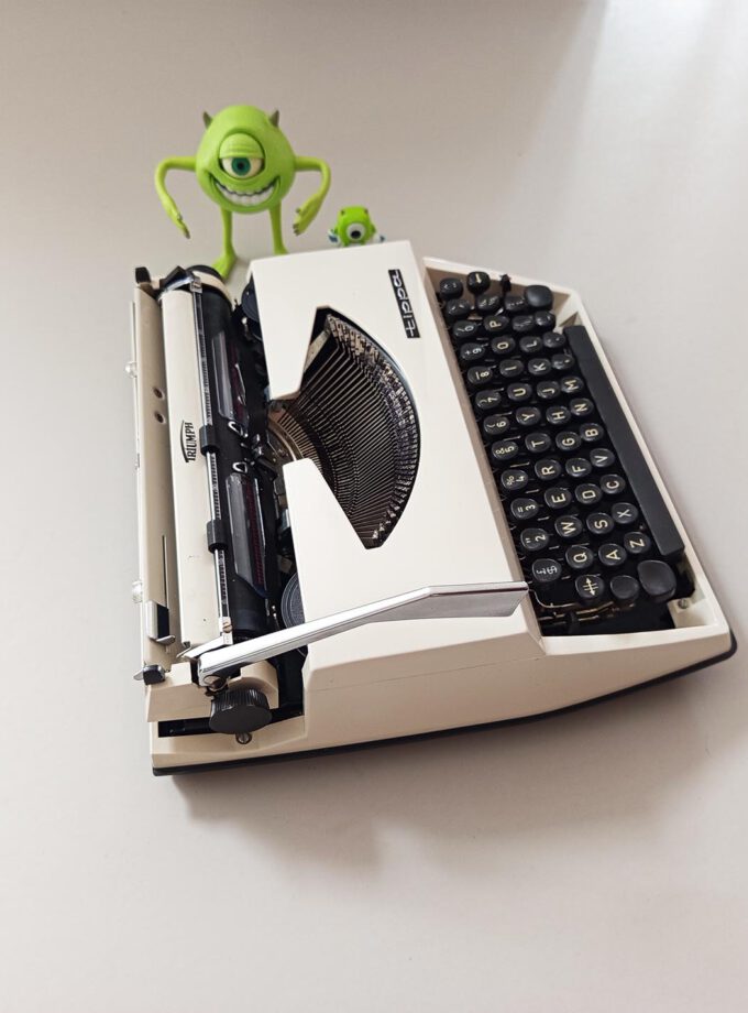Vintage Tippa Triumph Typewriter Light