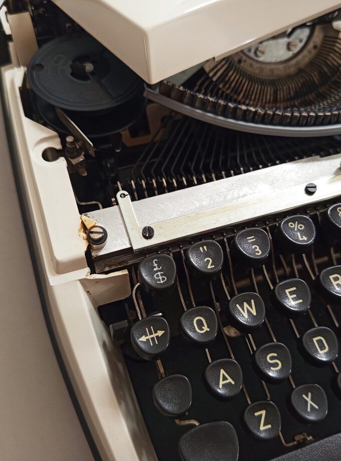 Vintage Tippa Triumph Typewriter Light