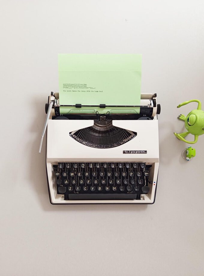 Vintage Tippa Triumph Typewriter Light
