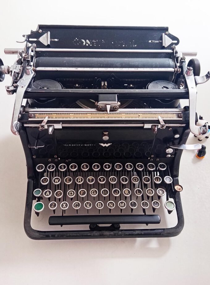 Vintage Old Black Wanderer Typewriter