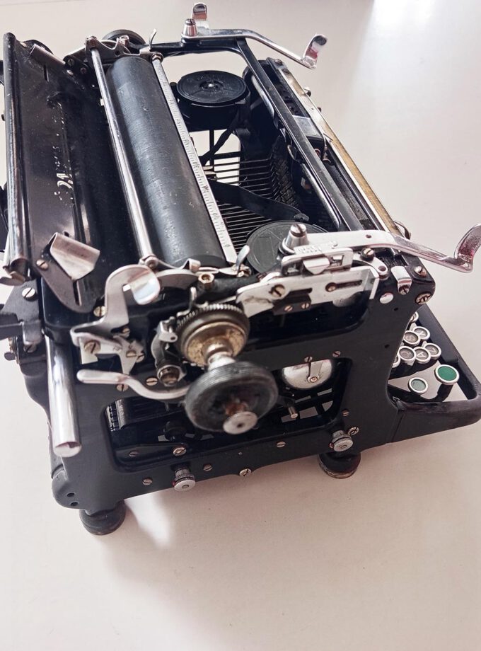 Vintage Old Black Wanderer Typewriter