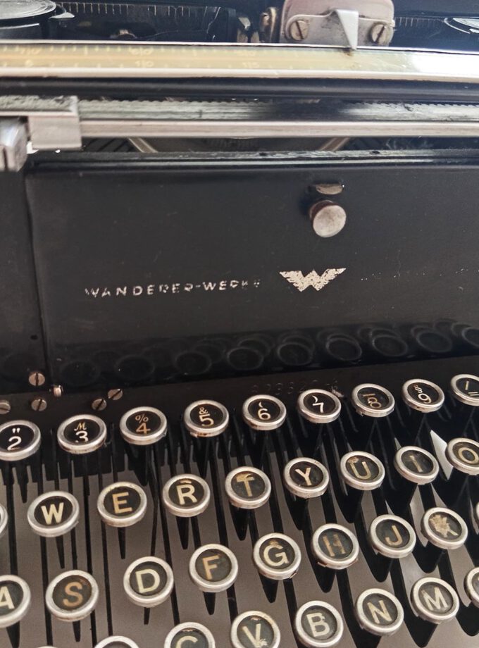 Vintage Old Black Wanderer Typewriter