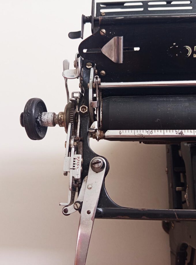 Vintage Old Black Wanderer Typewriter
