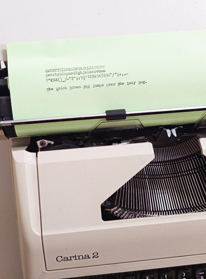 Olympia Carina 2 Typewriter Elite